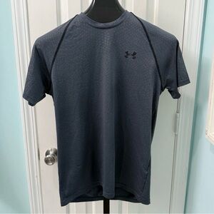Under Armour Men's Sz S Gray Triangle Geometric Patterned Loose Heatgear Shirt